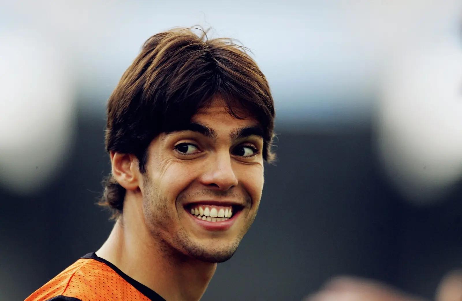 卡卡的足球实力跟天赋仅次于梅西跟c罗_成为了_巴西国家队_爱心