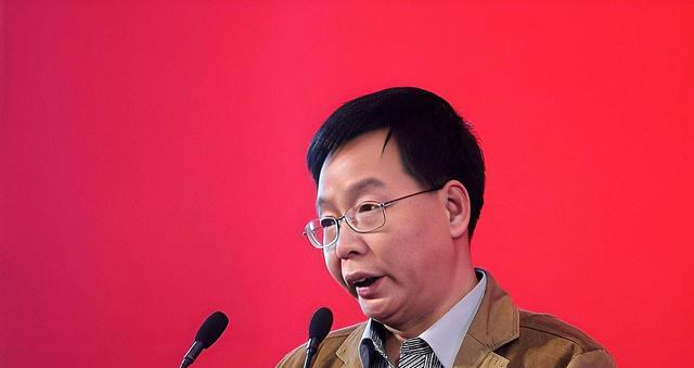 曾经在街头卖肉被嘲笑的陆步轩,如今20年过去了,他的现状如何_北大