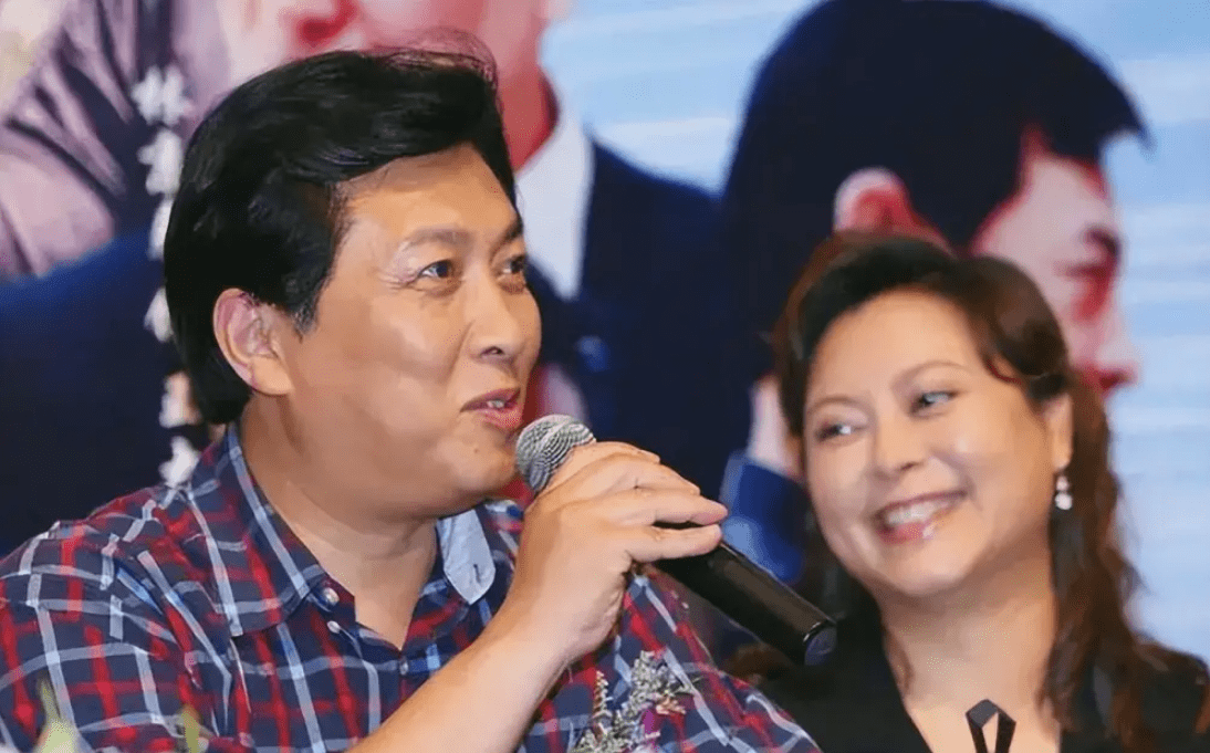 71岁唐国强仍不敢老去:国内淘金妻儿国外花,为残疾儿子婚恋担心_孙涛