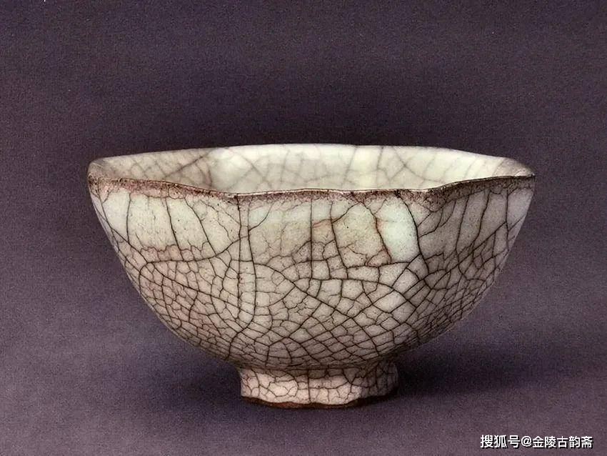 金丝铁线-明成化仿宋哥釉梅瓶图像研析_搜狐网