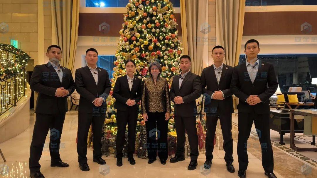 安全感集团翁仲保护组成功护卫哥斯达黎加前总统劳拉中国行_服务_政要