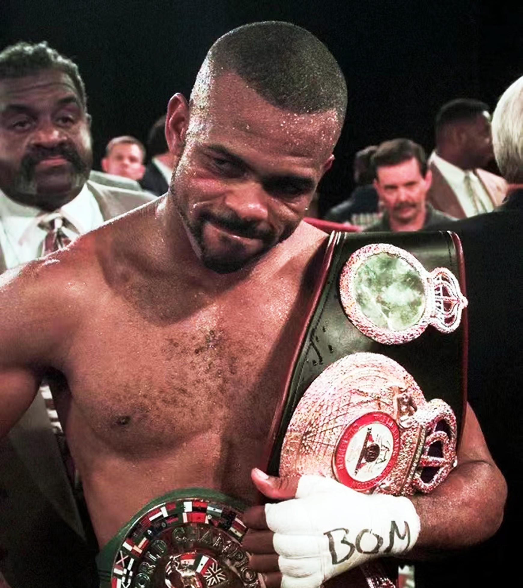 著名拳王将一位拳手比作琼斯,梅威瑟!