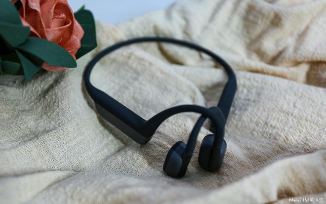 开放式耳机会不会漏音严重？开放式耳机测评推荐