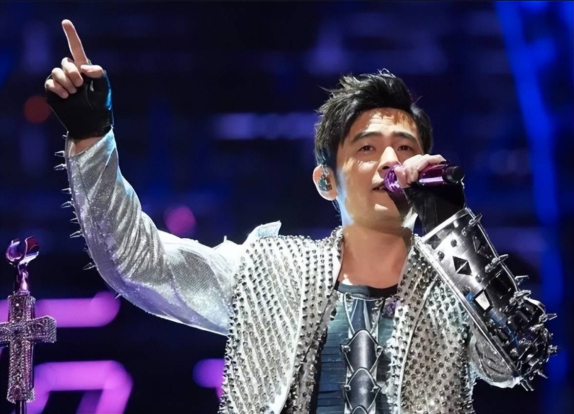 最流行歌曲排行榜_华语乐坛大爆发!2023年度最热歌曲TOP100出炉