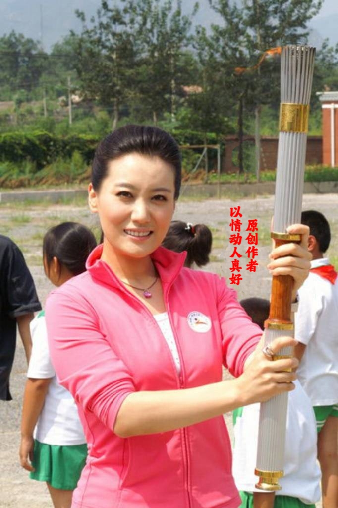 這3位女軍旅歌唱家的經歷,就是答案_父親_母親_李丹陽