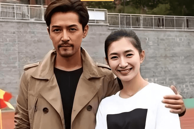 看完他的历届女友,就全明白了_薛佳凝_张冕_恋情