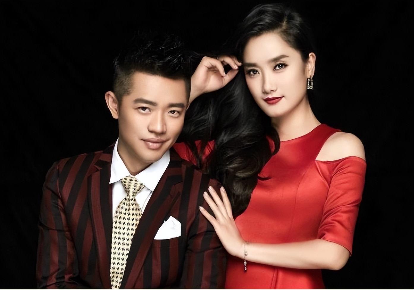 凤凰传奇:曾毅结婚前的那个晚上,31岁的玲花哭的不省人事_组合_首歌