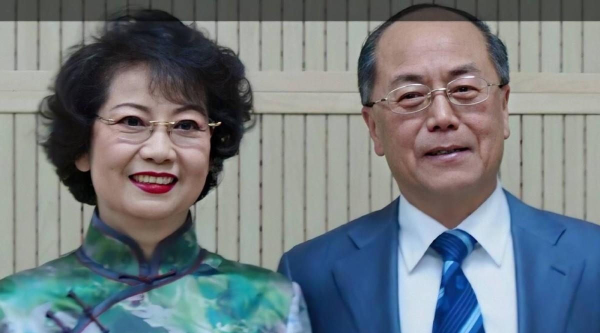 京剧名家李维康:与耿其昌坚持48年aa制婚姻,一个鸡蛋也不会多吃_舞台