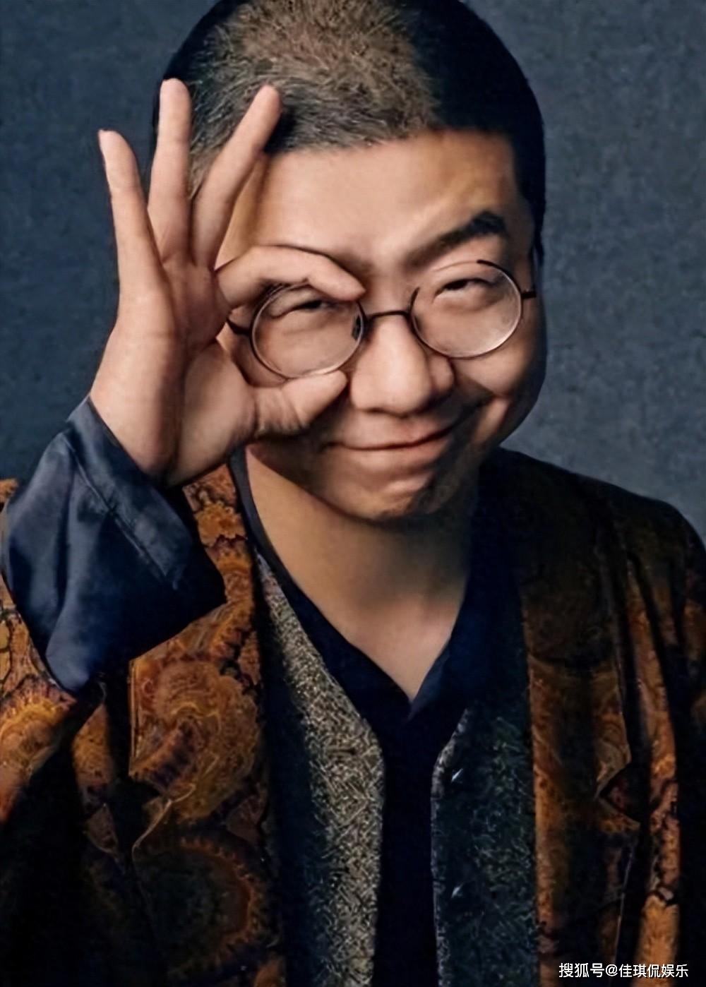 提起这个名字,不得不说的便是它旗下的脱口秀明星们——李诞,王建国