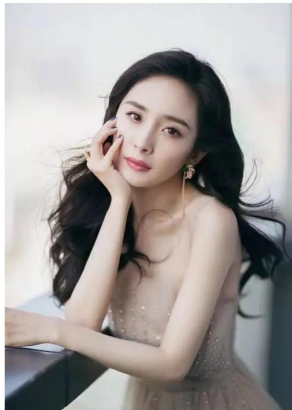 因轧戏被京圈排斥,转身签下3亿对赌,杨幂的"反击",终于结局_成为了