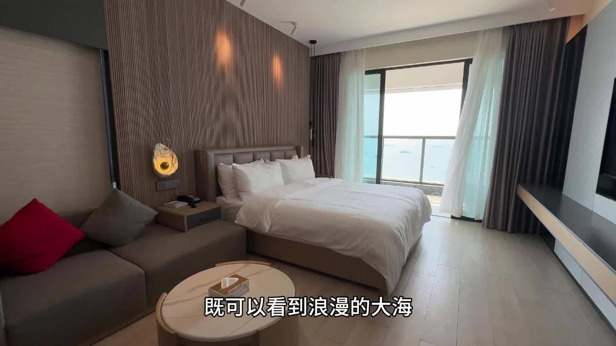 双月湾这家海景酒店不仅可以看海，还送温泉票和乐园票！