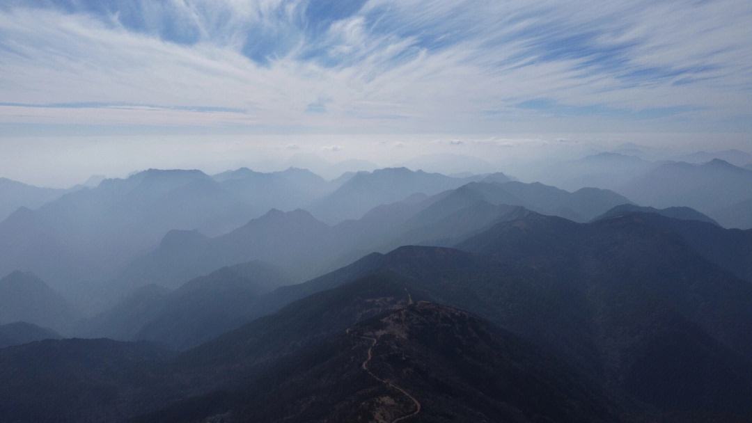 江西与福建交界处山脉图片