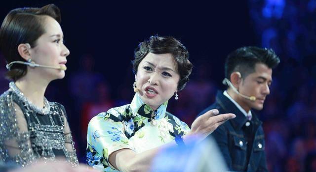 金星被问如何帮老公解决私人生活时,她比出一个手势,网友秒懂_维纳斯