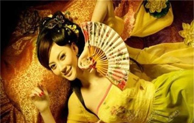 潘淑妃的名字是什么无从查证,只知家姓是潘氏,家境还算不错.