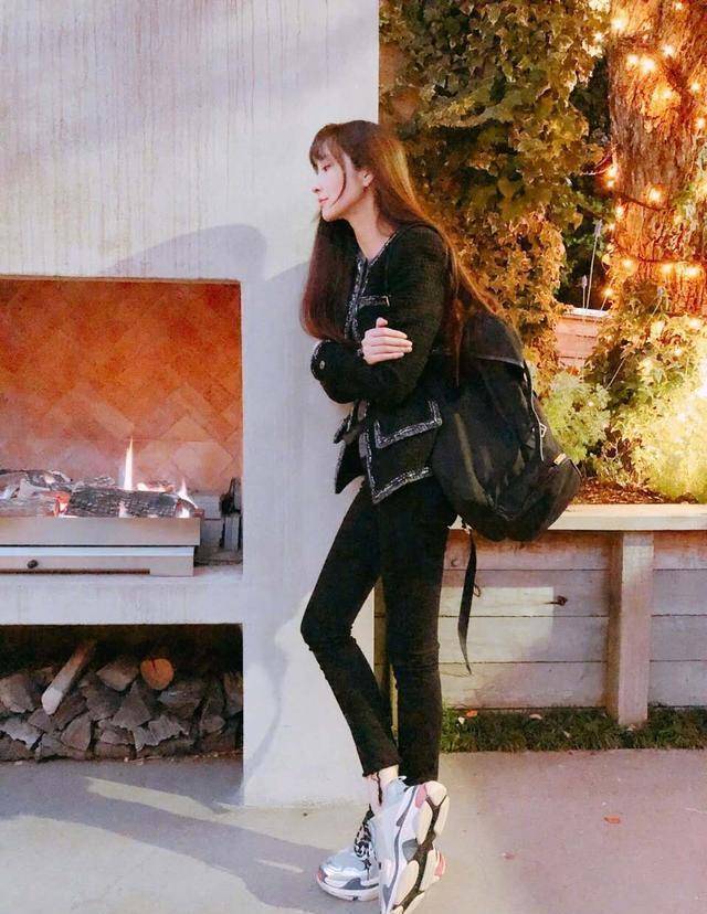 41岁吴佩慈风格大变!