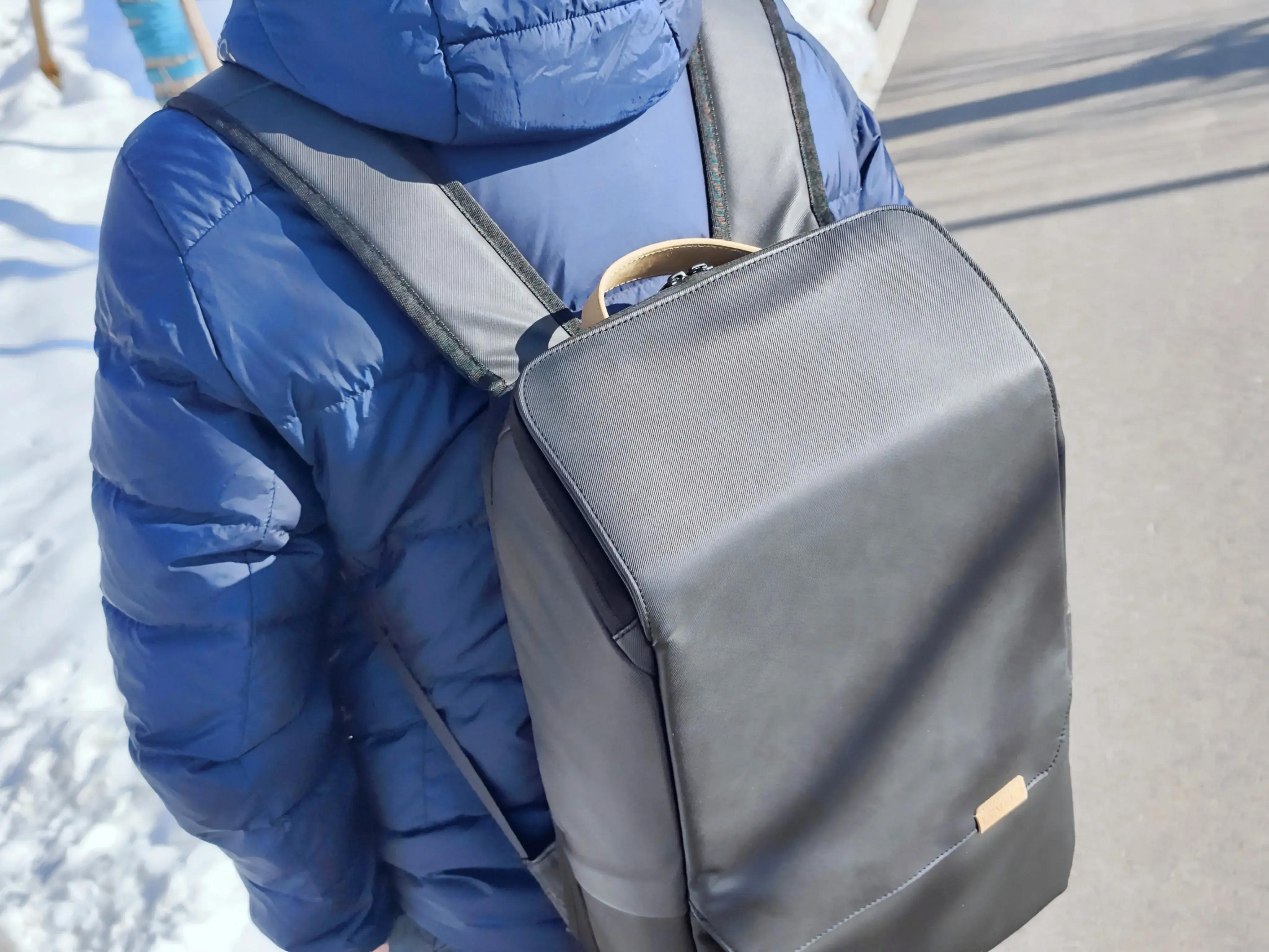 背起生活也背起从容，地平线8号零感背包用细节制胜的通勤搭子！