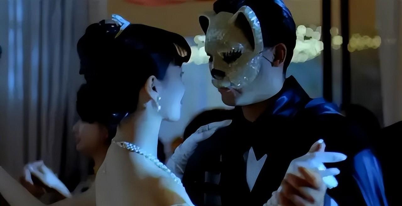 30年前的老港片,翁虹牺牲最大的电影,本该成经典