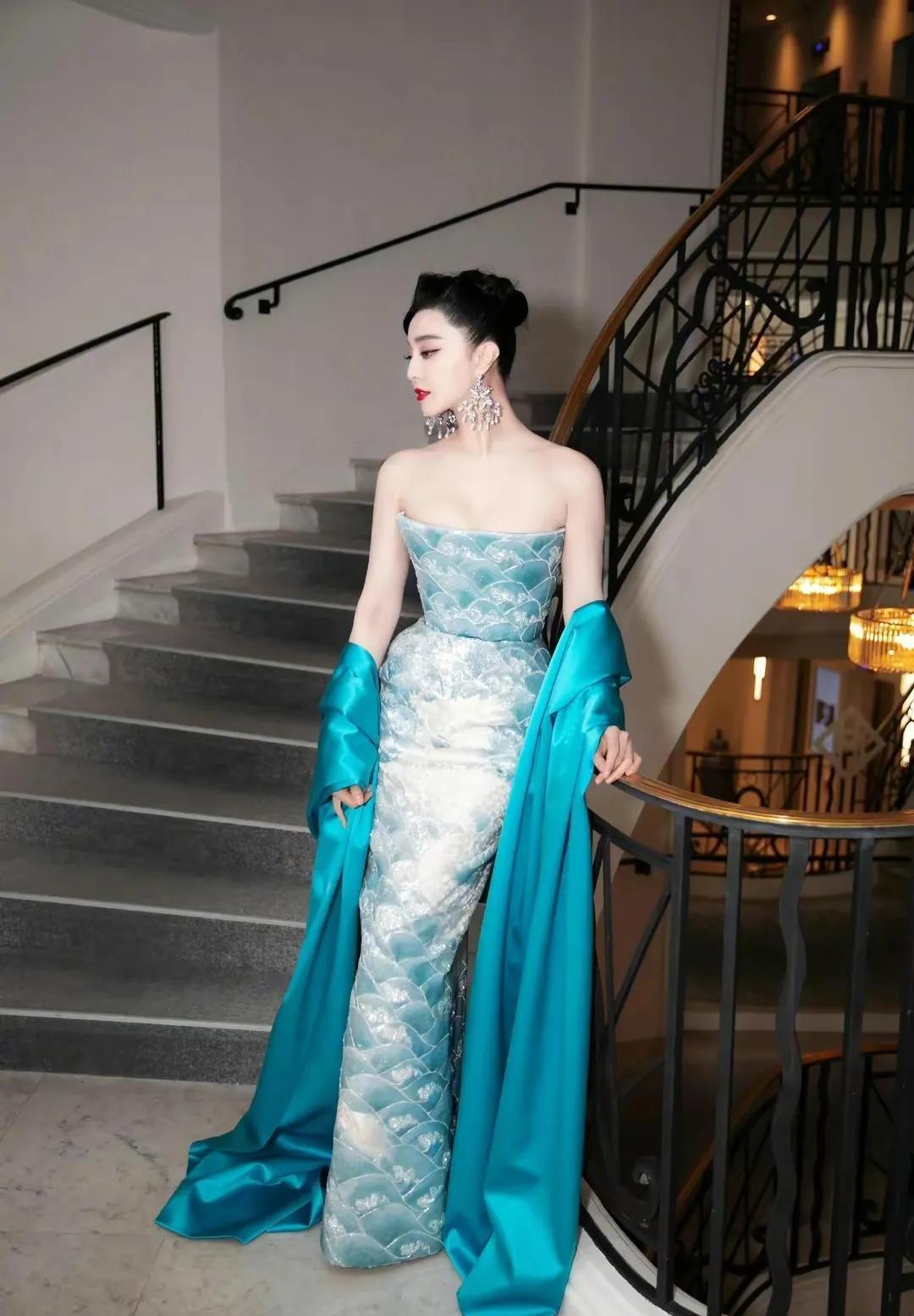 范冰冰八天十三次造型,你喜欢哪一个?_白色_中国_连衣裙