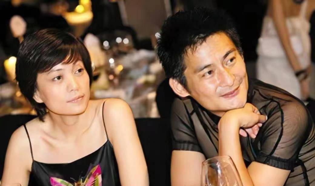 景岗山沉迷喝酒老到认不出!