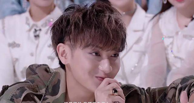 首轮公演,教练团分组pk,赵粤接长发表演《神奇》_考核_主题曲_张艺凡