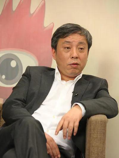 李湘晒王诗龄近照,肤白貌美腿长,网友:和王岳伦晒得是同一人吗_刘益谦