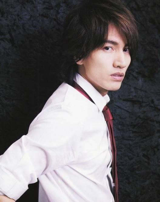 f4各有各的故事,有人卖房卖车,有人任由豪宅变废墟_言承旭_朱孝天