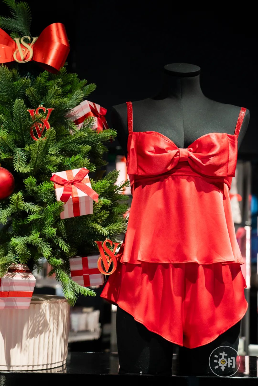 过冬皮肤容易干燥的姐妹,可以考虑入手维密的身体乳,现在2件套￥268,4