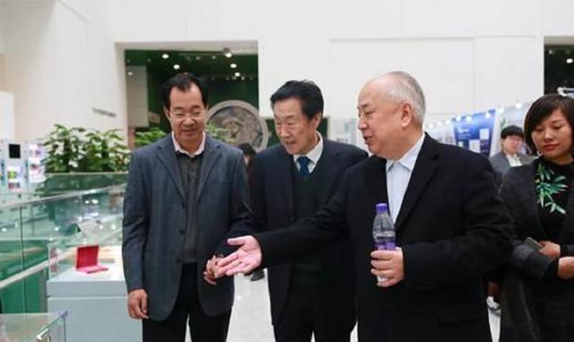 儿子:没有沾父亲"光",家教全靠身教_中国_钱永刚_钱永真