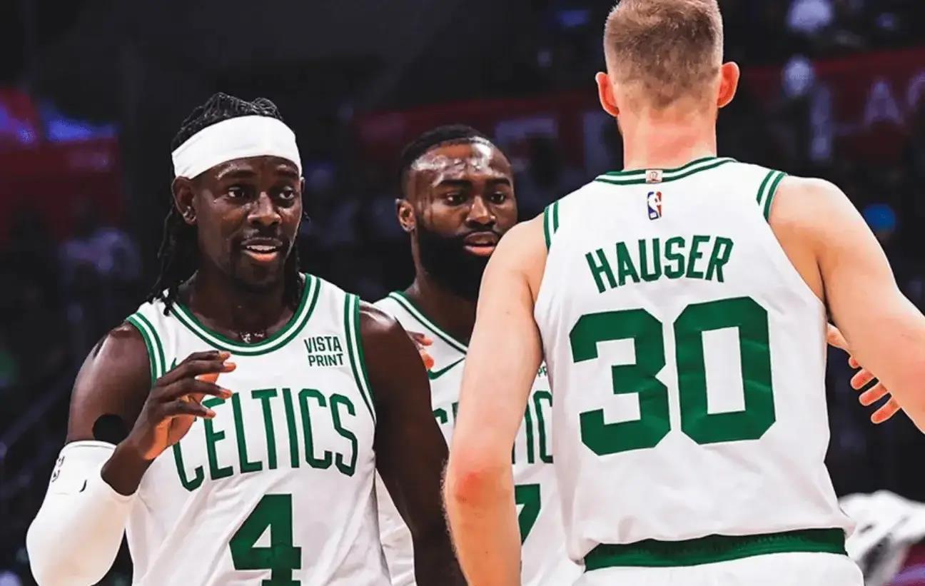 2亿,有进攻有防守,球队仅提供8000万_霍勒迪_球员_合同