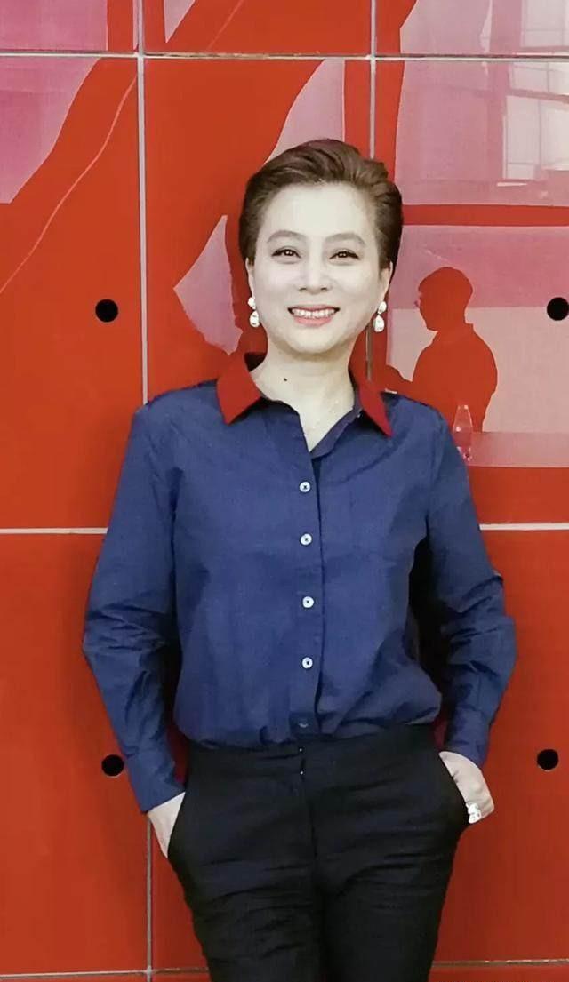 她是《西游记》中的玉兔精,成名后分手反嫁外国人,如今成这样_李玲玉