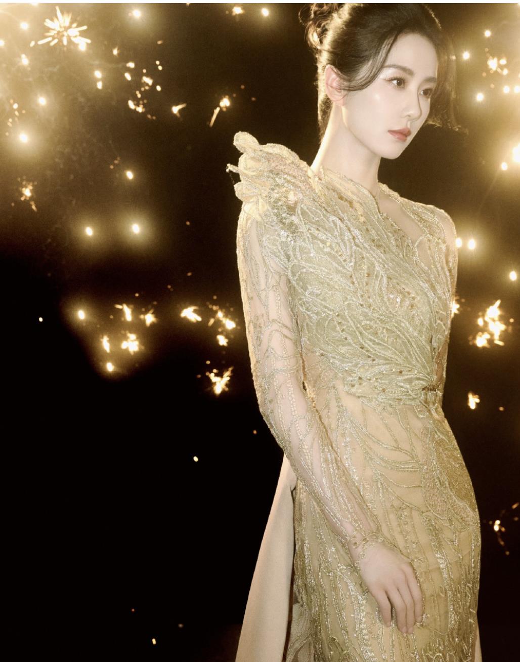 明星红毯斗艳:热巴太霸气,杨紫像温碧霞,金晨造型「大杀四方」_黑色