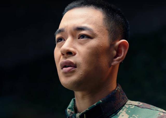 就位》大结局:欧阳俊牺牲,林安邦提干,夏拙黄文有缘无份_易子梦_连长