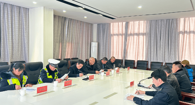 莲花县城市管理局举办开放日活动_城管_垃圾_交流