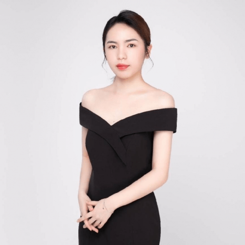 真妍国际,聚丽蜀绣指定纹绣技术院长,资深纹绣师——杨丽君老师_大赛