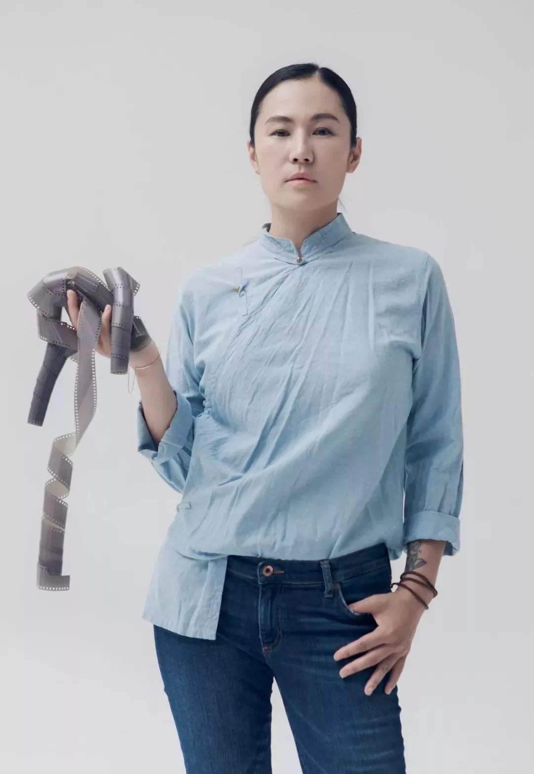 窦唯前妻高原:在王菲手中夺爱,分手后不让他看女儿,今女儿成骄傲_摄影