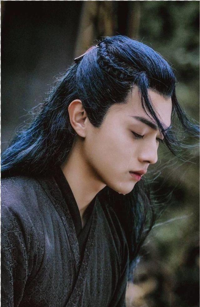 《骊歌行》许凯发福,造型暴露脸部缺点,脸肿脖子粗被嘲像胖头鱼