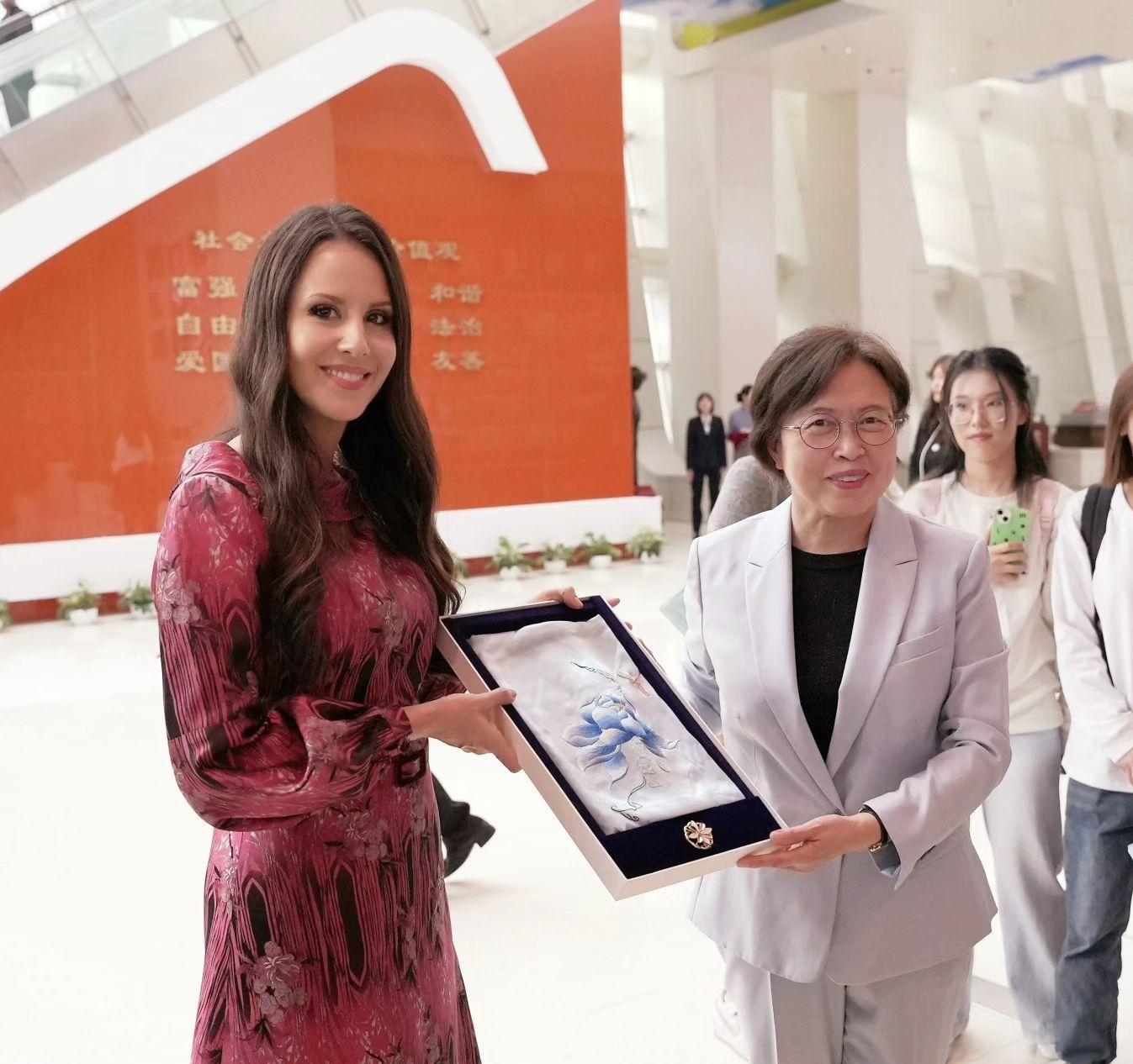 夫人_塞尔维亚_天坛