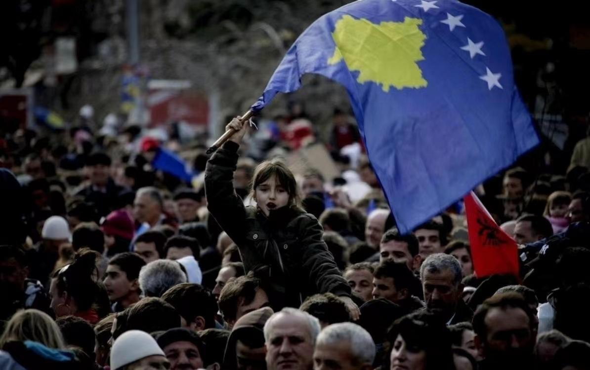 战斗多地同时打响_西方_塞尔维亚_俄罗斯