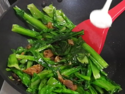 很多人冷落了这菜,其实它含钙量很高,比喝牛奶都强,才4元一斤(图6) 很多人冷落了这菜,其实它含钙量很高,比喝牛奶都强,才4元一斤(图6)