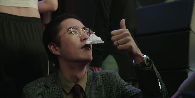 远远甩开同龄人,年纪轻轻,让人刮目相看