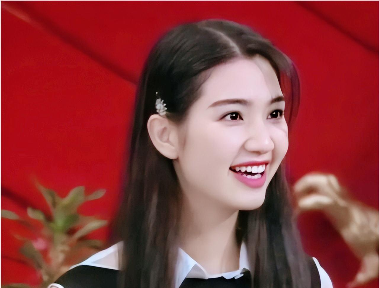 8位"叫不上名"的香港女配角,个个美若天仙,年轻