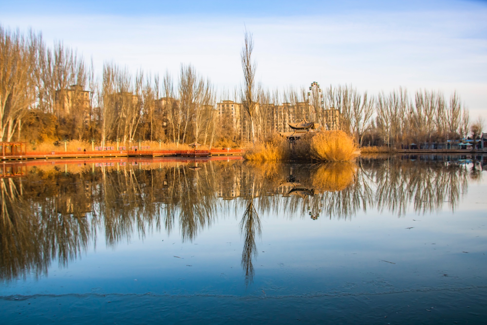 甘肃酒泉西汉胜迹,已有2000多年历史,被称为"中国第一座公园"_霍去病