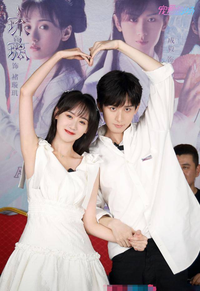 袁冰妍,和王菊是发小,和顶级流量小花是同学_迪丽热巴_长安_张予曦