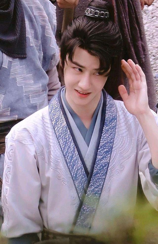 《时允》第18章-称呼,九嶷山神官时影与徒弟谢允的三世情缘_师父_小子