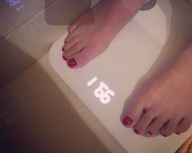 身高177体重却不过百,张蓝心这身材让网友扎心了_健身_明星_照片