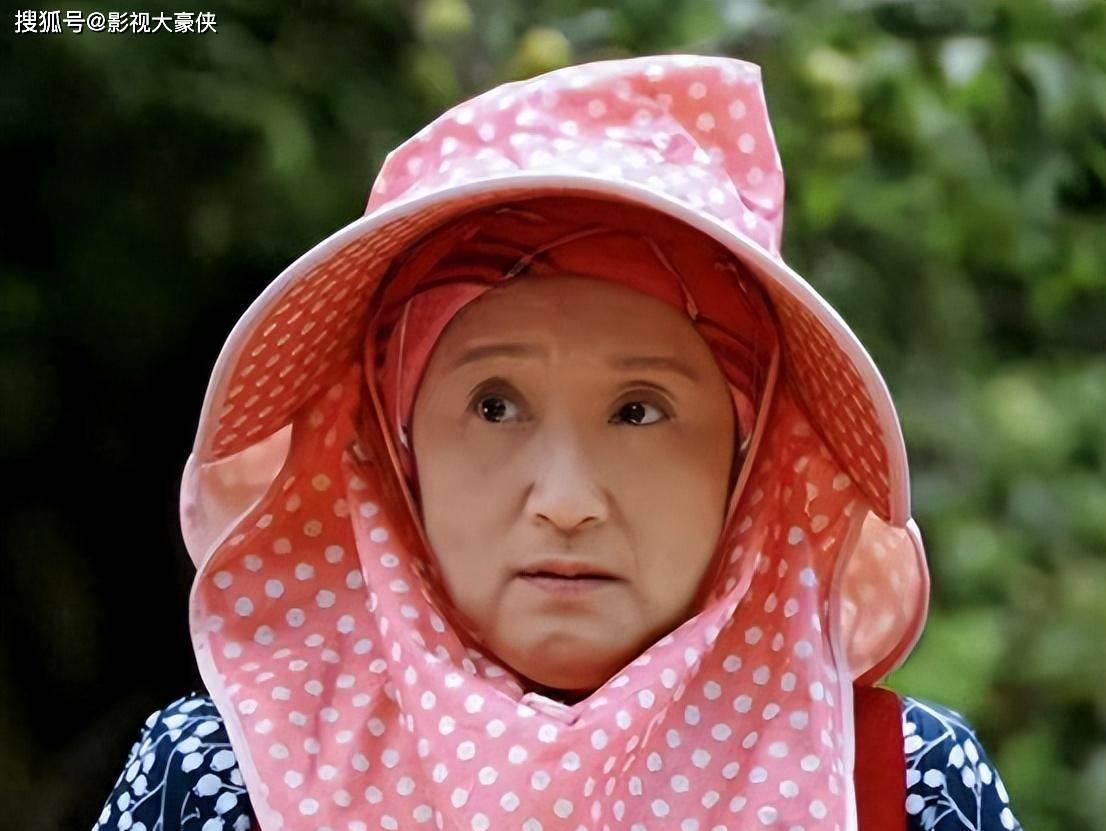 陈冠希赵本山毫无违和,"阿姨版关晓彤"笑喷_谭松韵_样子_周迅