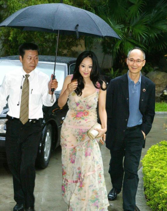 难怪钟镇涛"铤而走险",难以想象的奢靡_生活_申请破产_版本