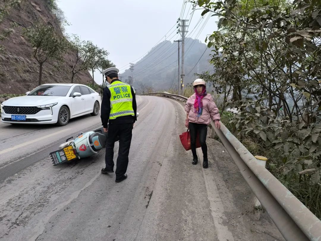 歲月更替,守護依舊 | 元旦暖心警事_遵義_仁懷_車輛