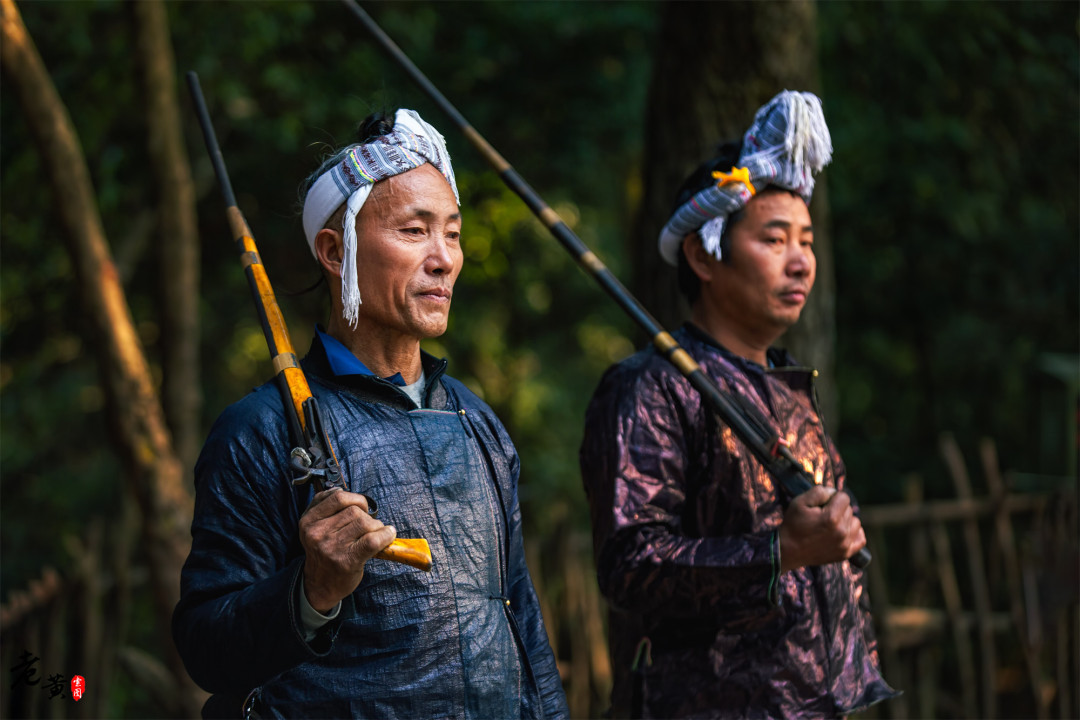 岜沙苗寨,中国最后一个枪手部落,寨民持枪是被国家特别批准