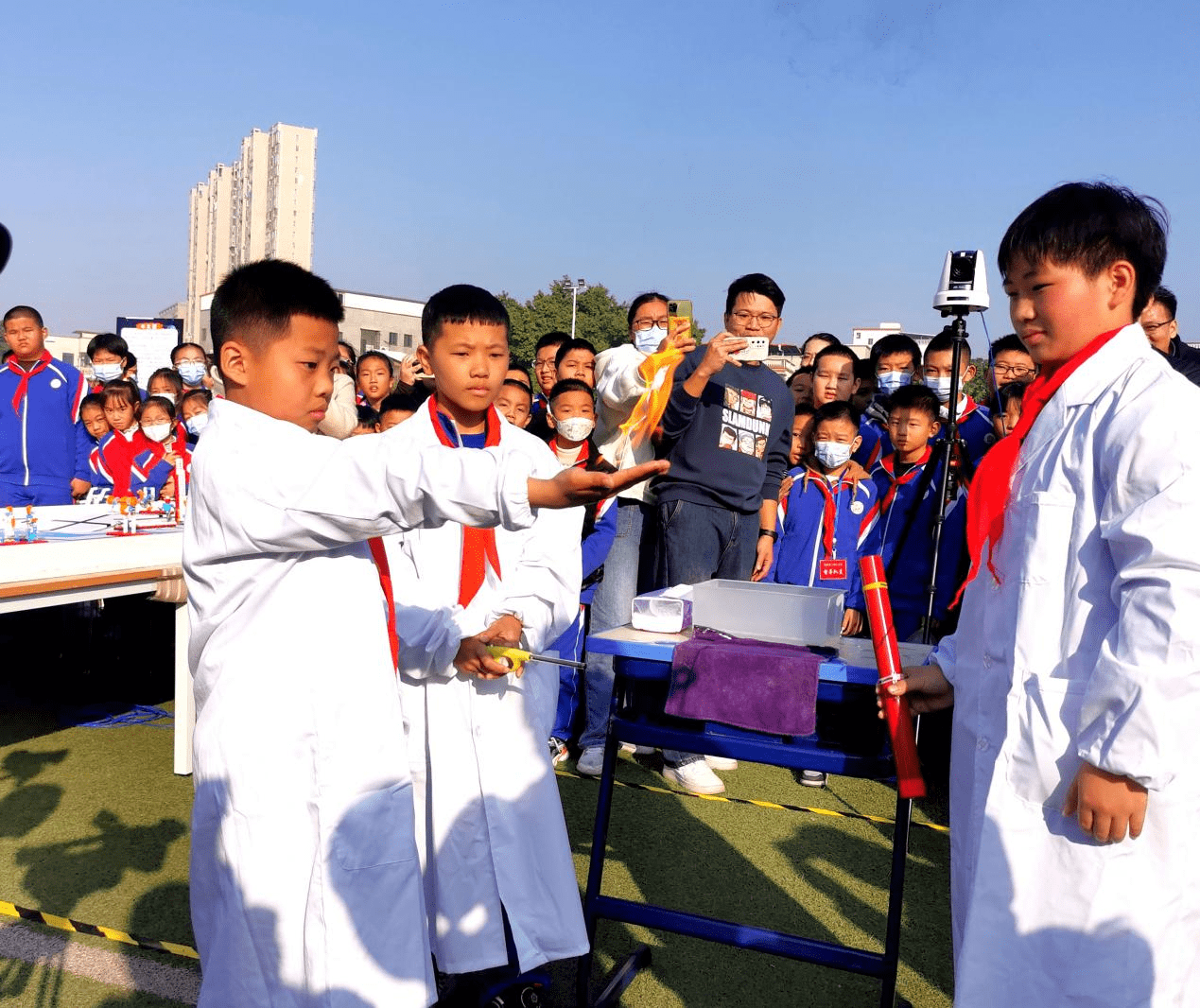 漳州台商区角美第二中心小学教育集团举行首届科技节